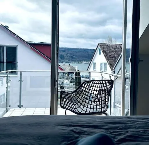 Lakefront View Entire Apartment With 2 Bedrooms, 2 Full Bathrooms & Balcony Waterview