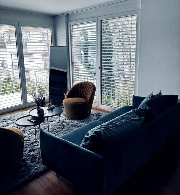 Lakefront View Entire With 2 Bedrooms, 2 Full Bathrooms & Balcony Waterview Apartment Reichenau