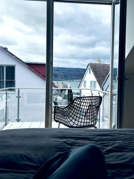 Lakefront View Entire With 2 Bedrooms, 2 Full Bathrooms & Balcony Waterview * Reichenau